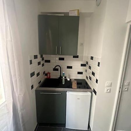 Studio Cosy Refait A Neuf Levallois Exterior photo